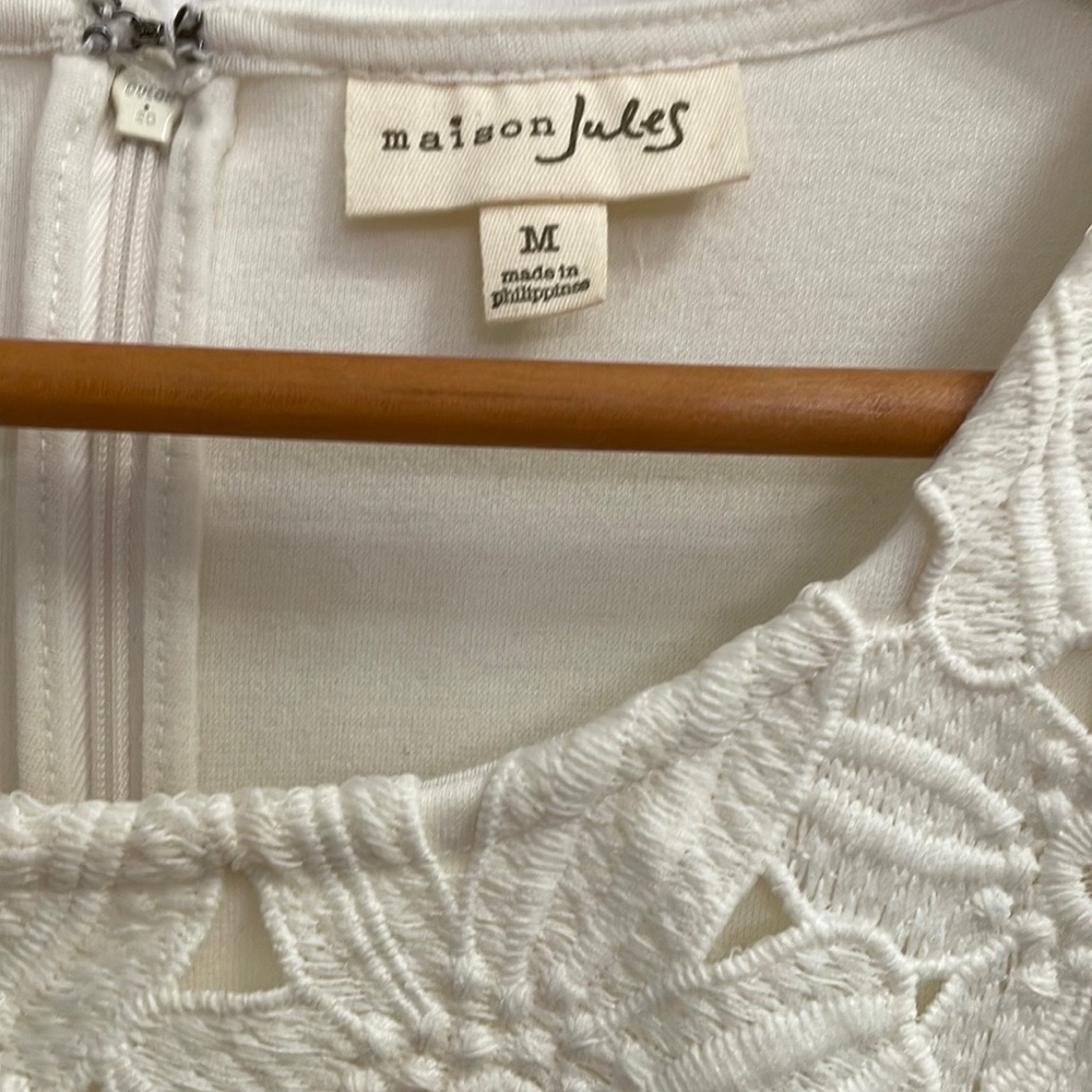 Maison Jules cream flower overlay dress. M - Picture 8 of 9